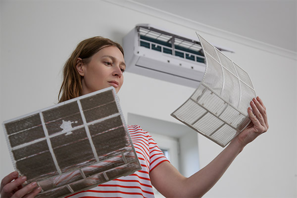 Switching out an air filter